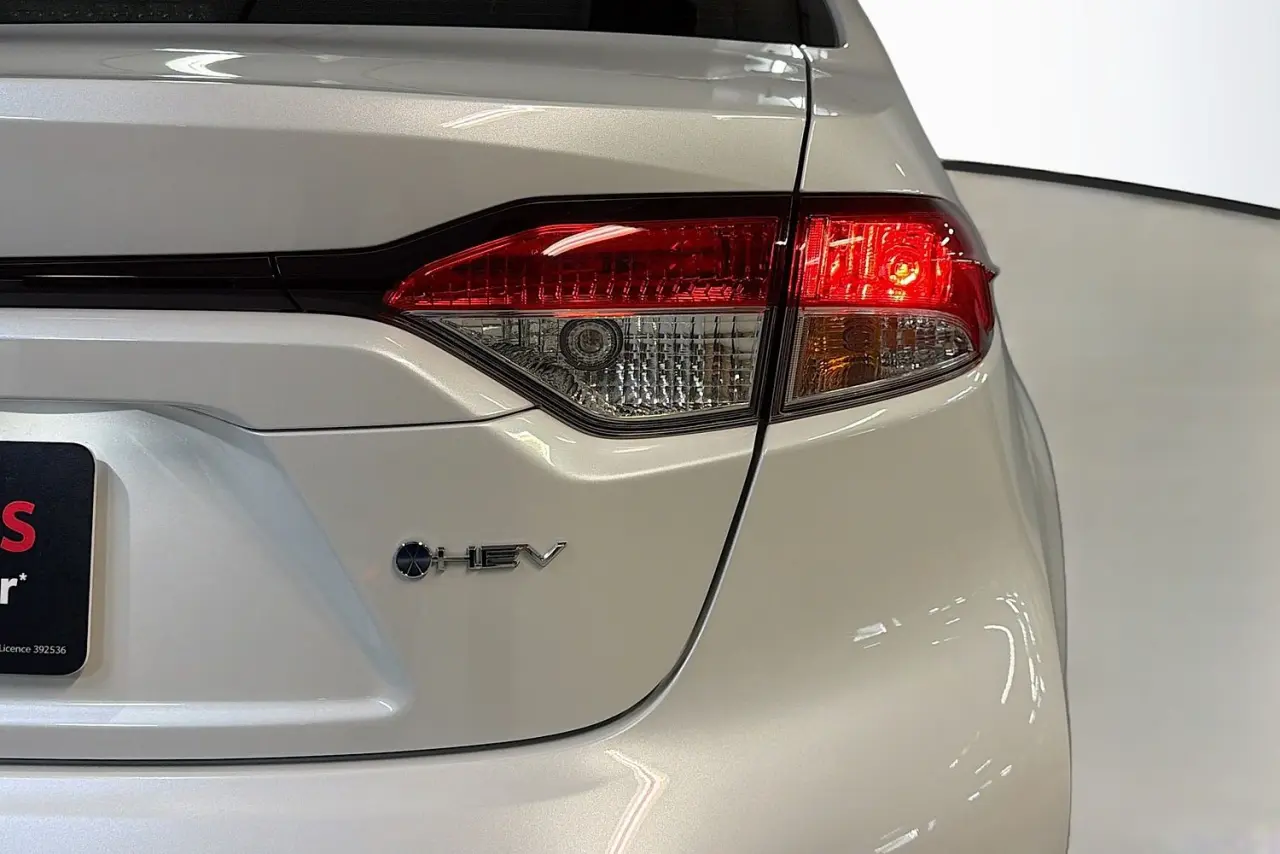 2025 Toyota Corolla Gallery Image 9
