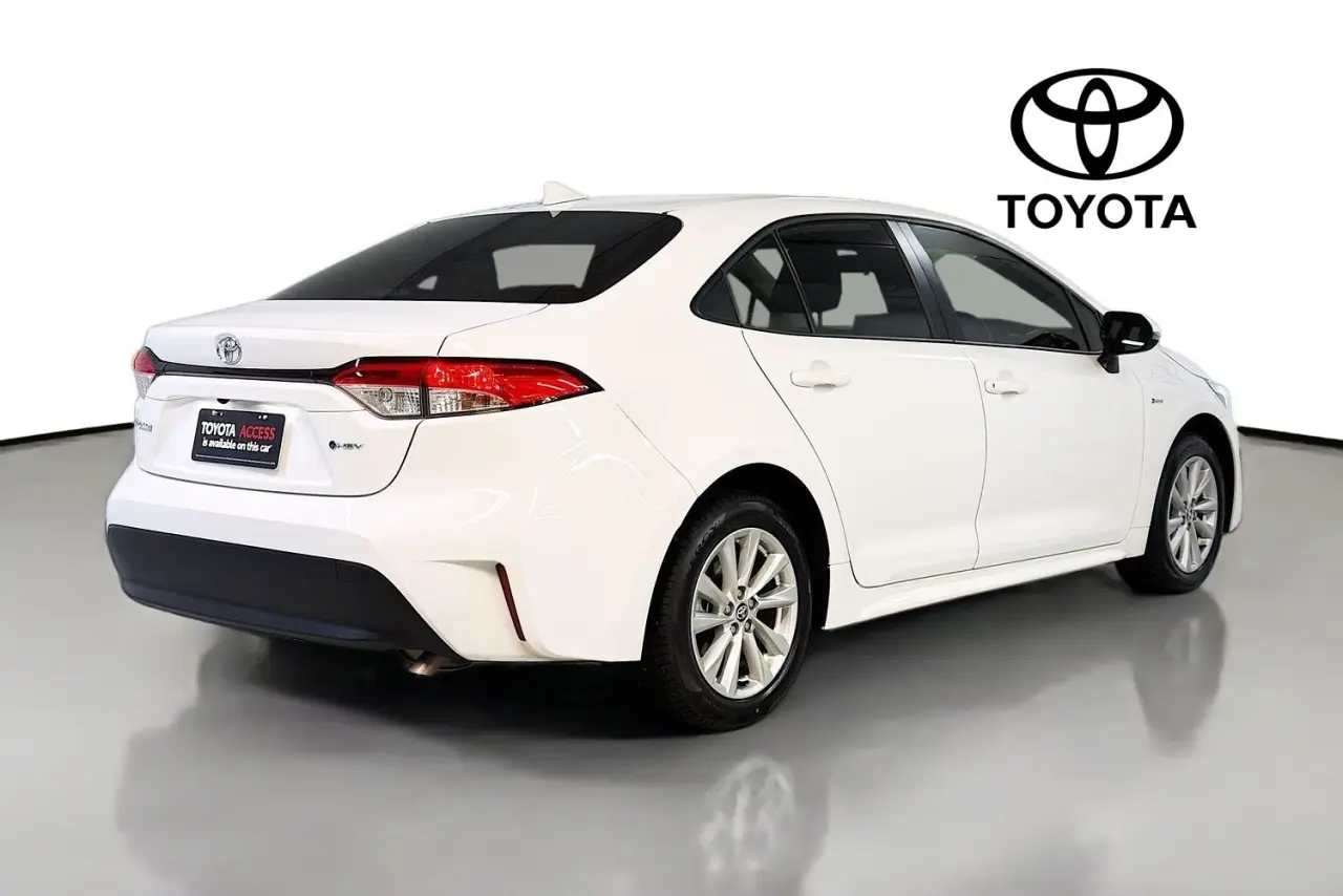 2025 Toyota Corolla Gallery Image 10