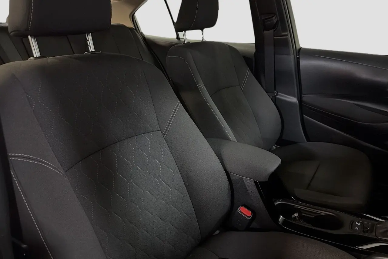 2025 Toyota Corolla Gallery Image 13