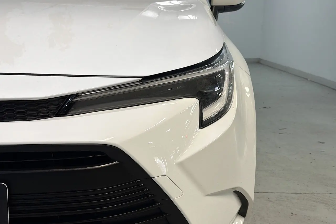 2025 Toyota Corolla Gallery Image 3
