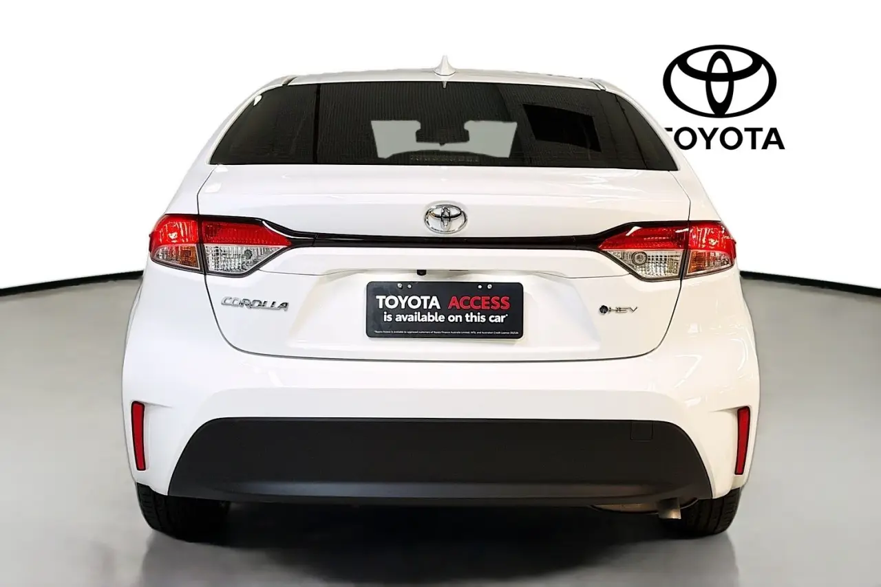 2025 Toyota Corolla Gallery Image 7