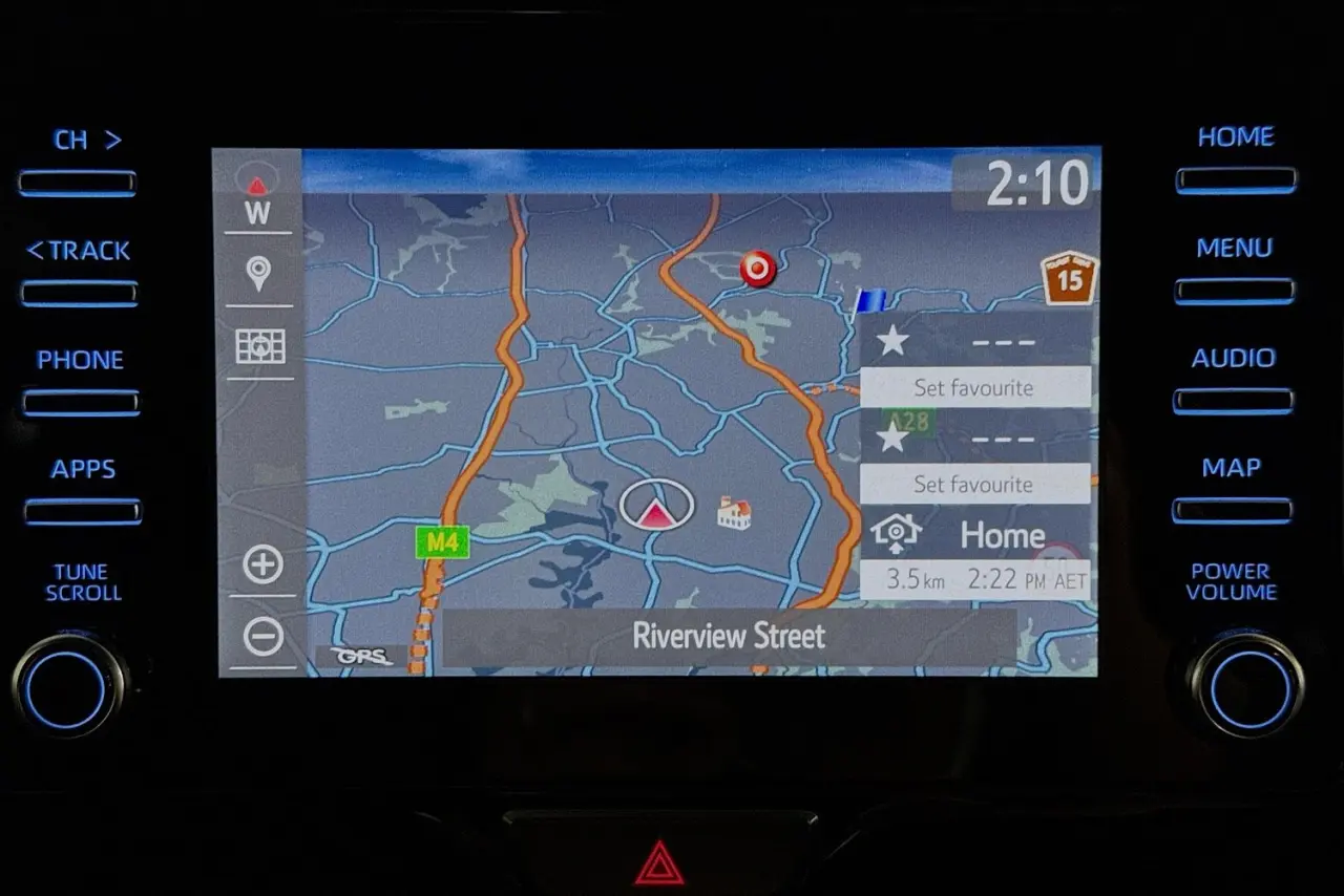 2021 Toyota Yaris Gallery Image 17