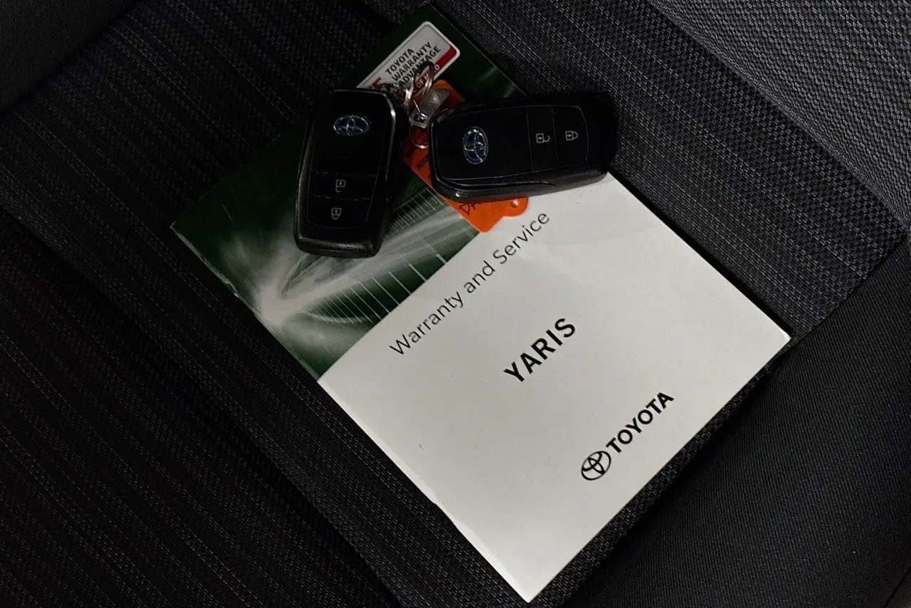 2021 Toyota Yaris Gallery Image 30