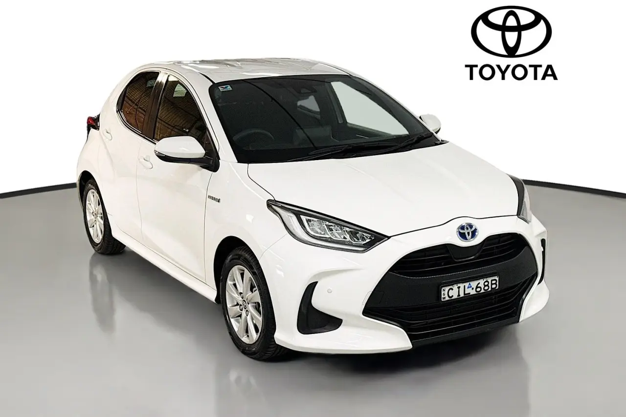 2021 Toyota Yaris Gallery Image 31