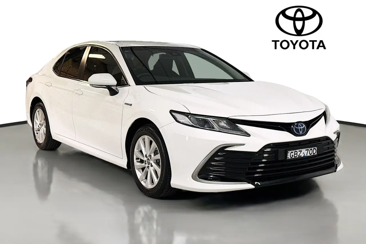 2023 Toyota Camry Gallery Image 1