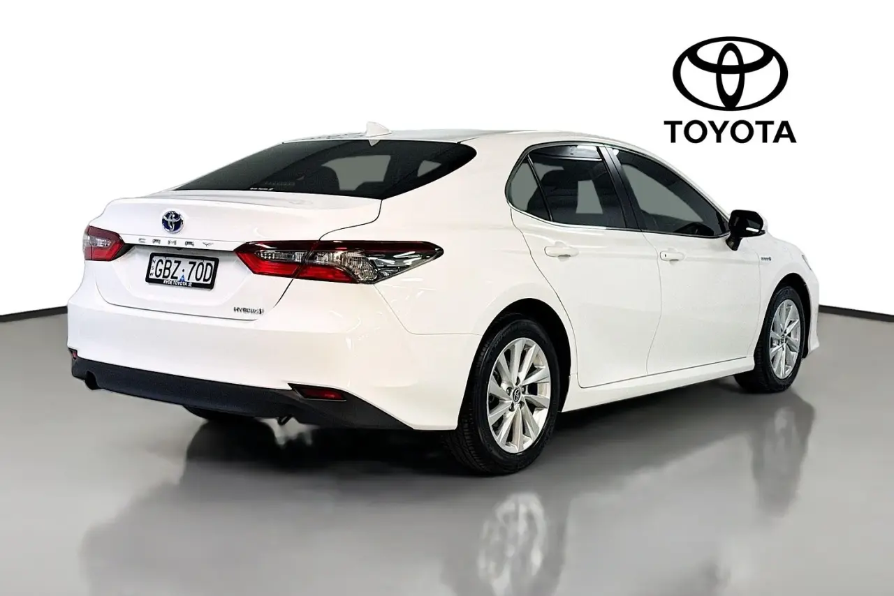 2023 Toyota Camry Gallery Image 10