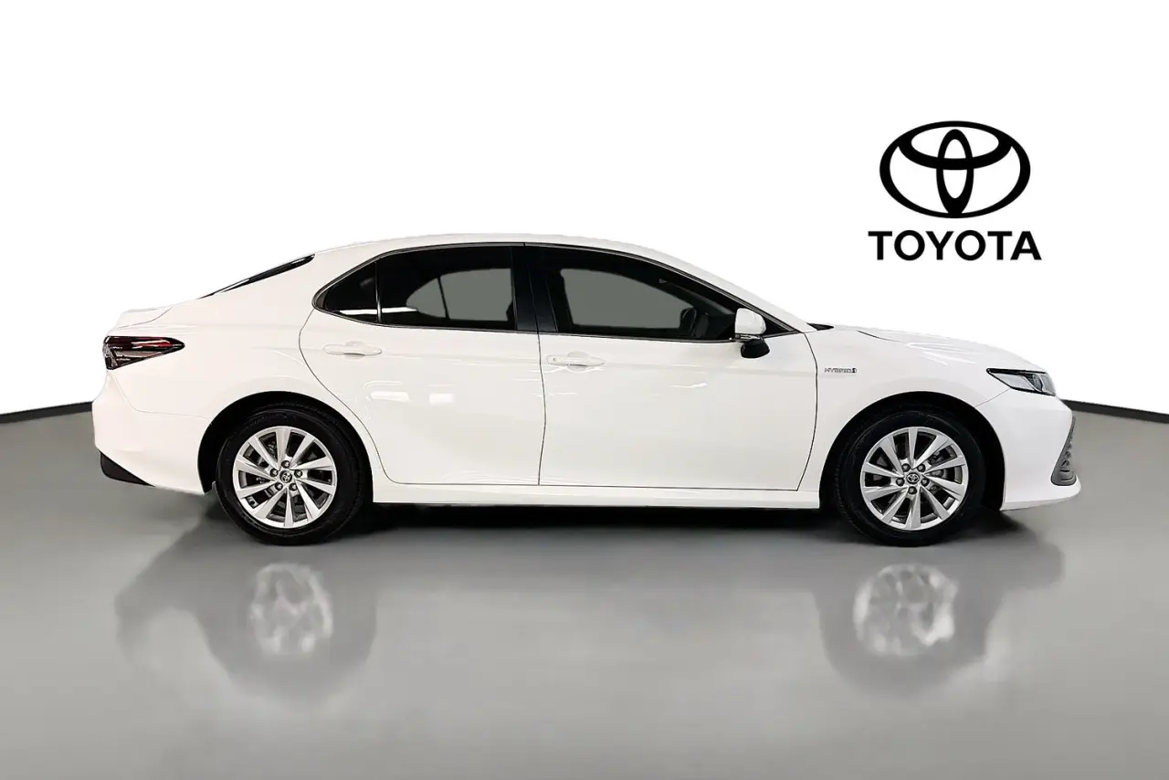 2023 Toyota Camry Gallery Image 11