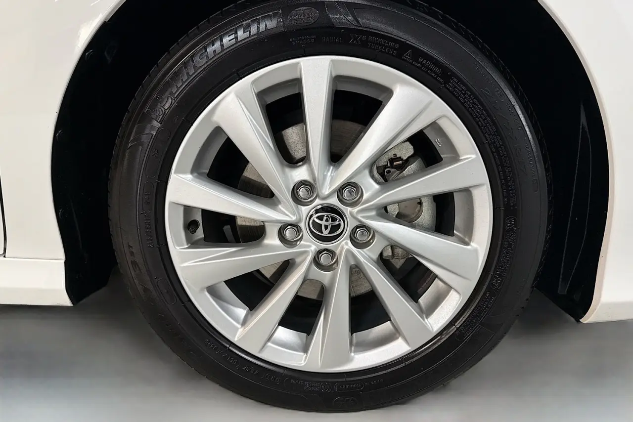 2023 Toyota Camry Gallery Image 27