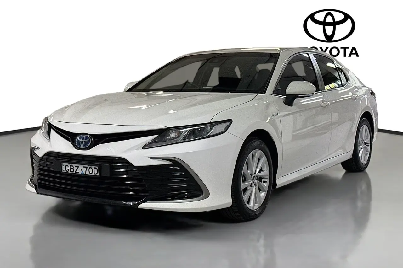 2023 Toyota Camry Gallery Image 4