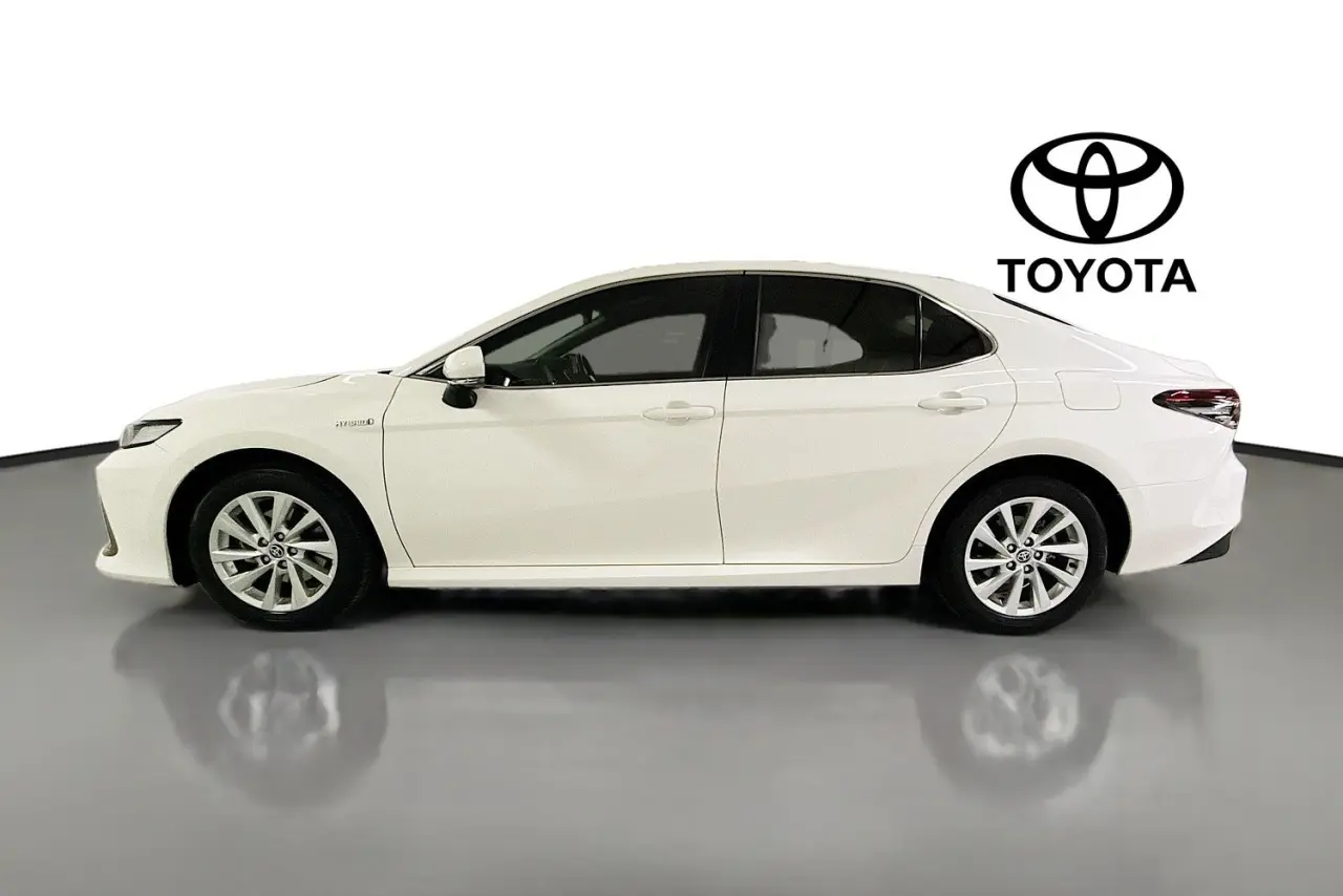 2023 Toyota Camry Gallery Image 5