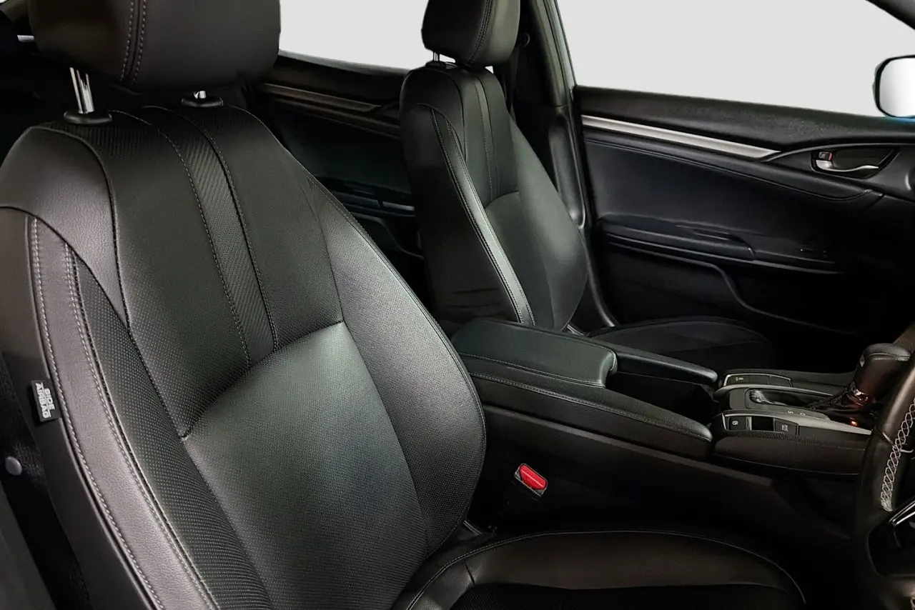 2019 Honda Civic Gallery Image 13