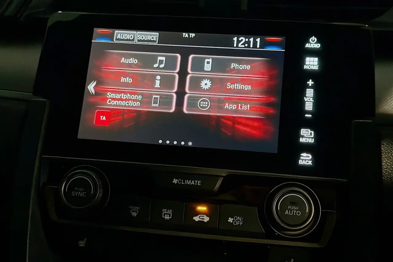 2019 Honda Civic Gallery Image 17