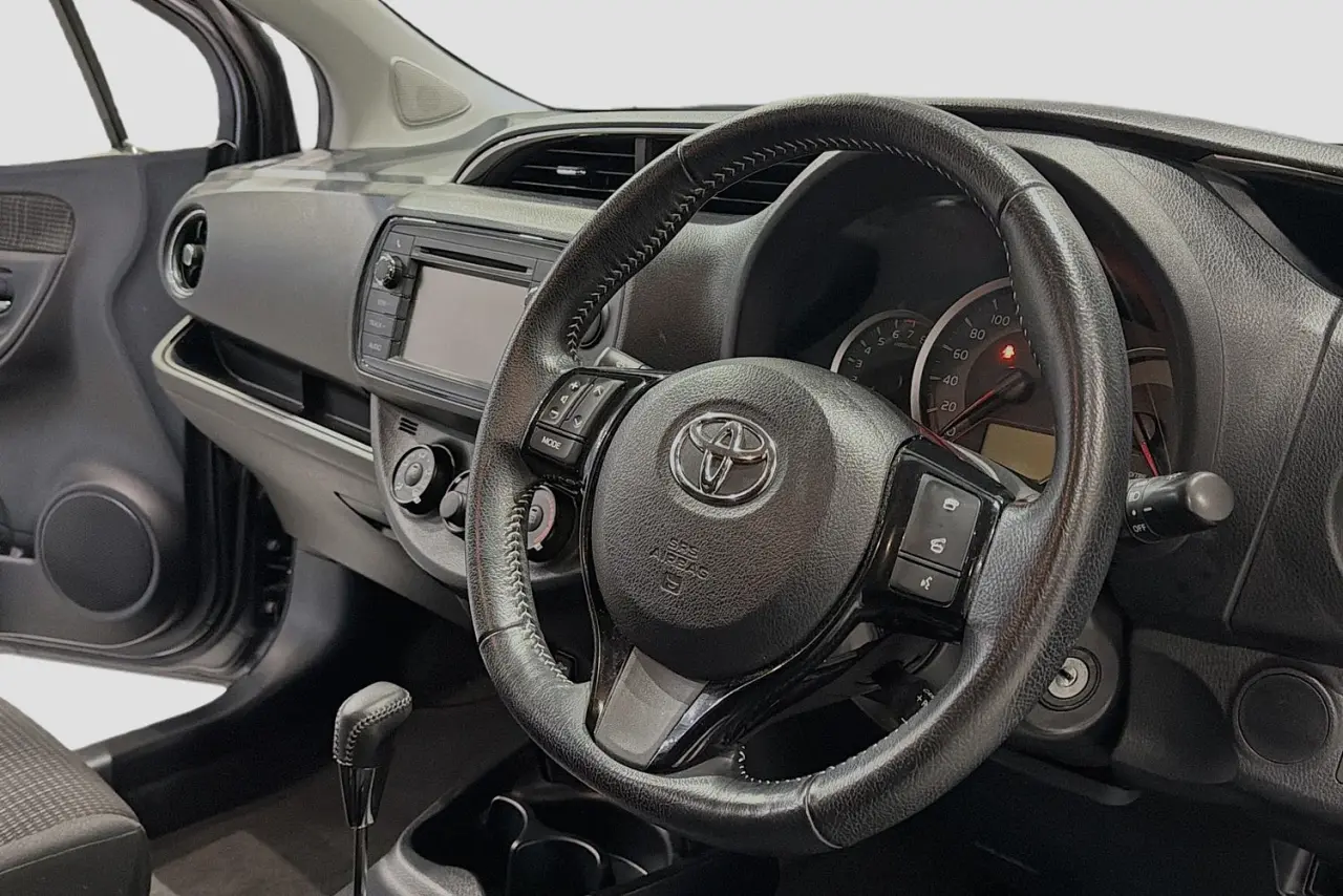 2020 Toyota Yaris Gallery Image 14