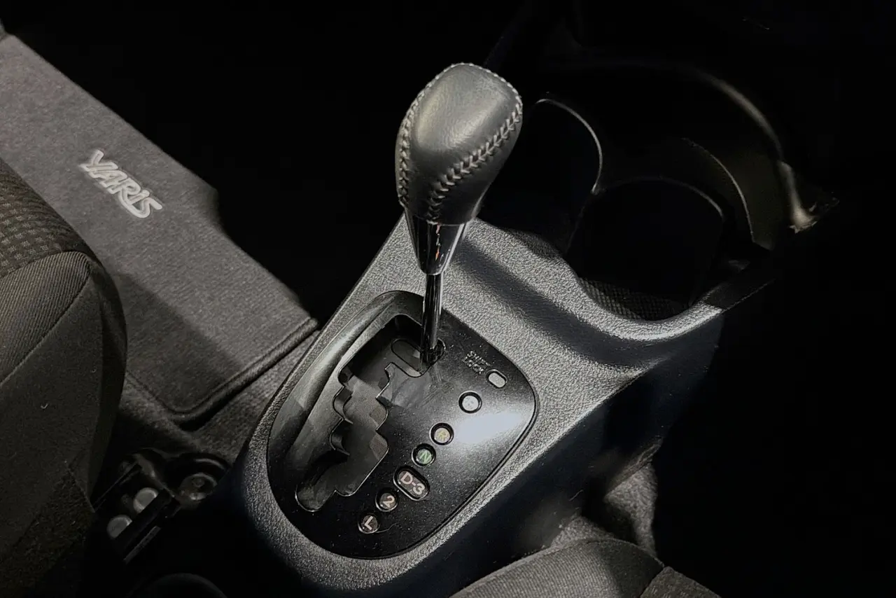 2020 Toyota Yaris Gallery Image 18
