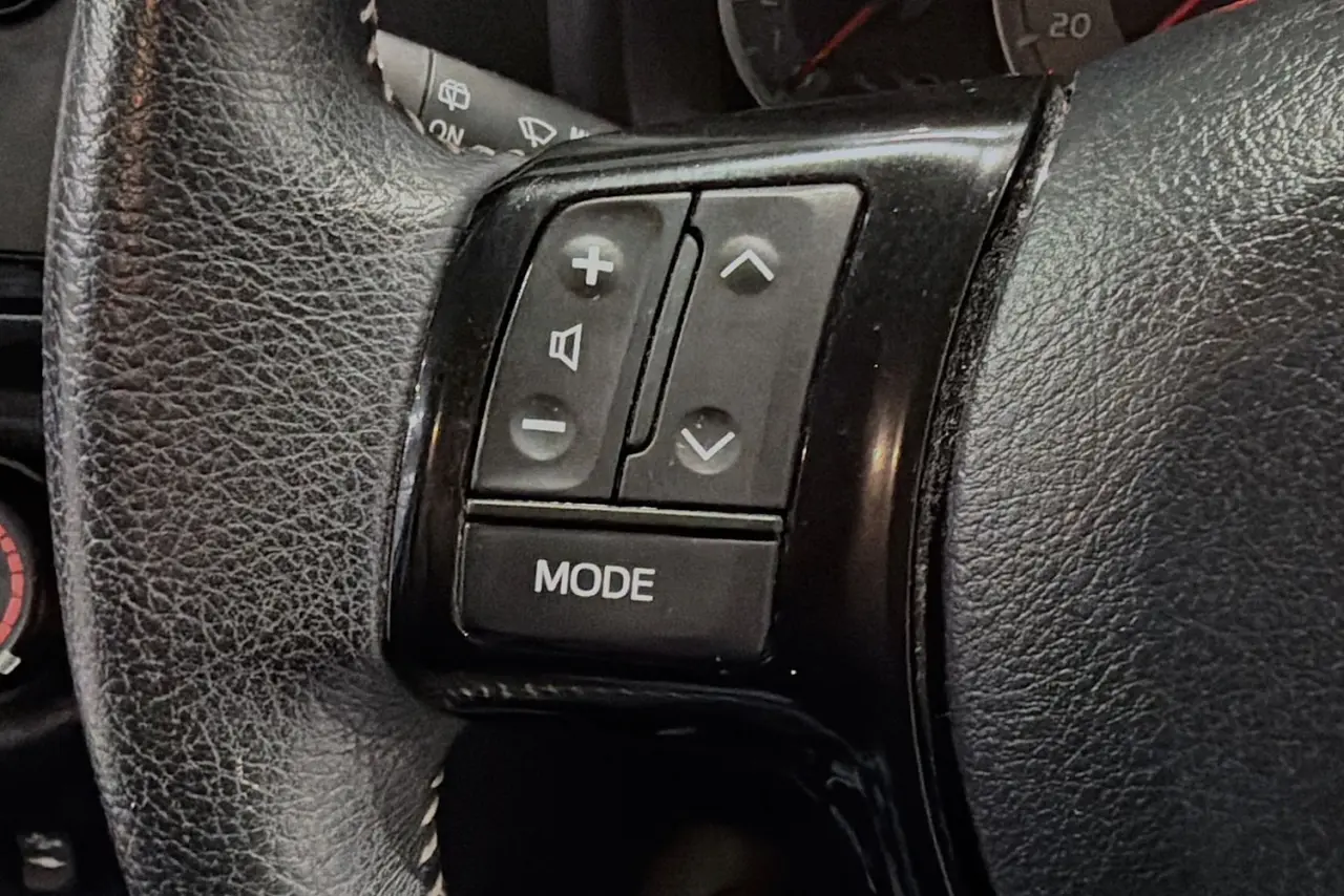 2020 Toyota Yaris Gallery Image 19