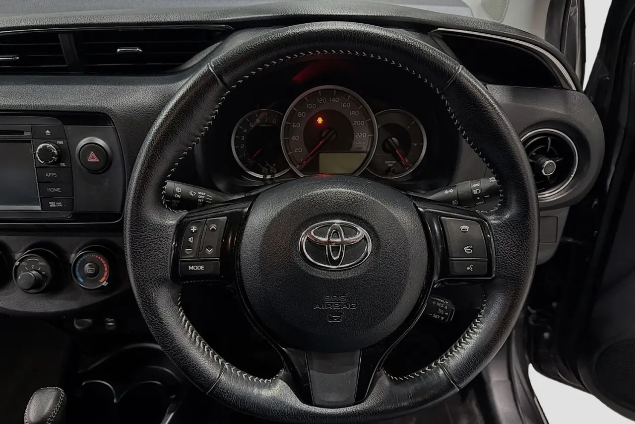2020 Toyota Yaris Gallery Image 21