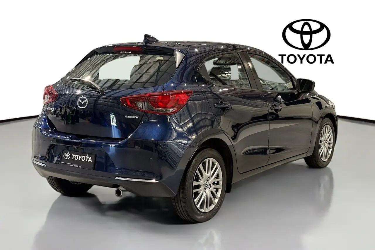 2022 Mazda 2 Gallery Image 10