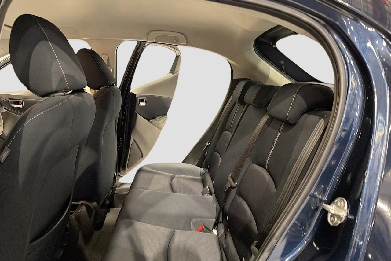 2022 Mazda 2 Gallery Image 26