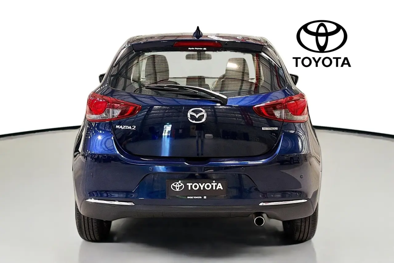 2022 Mazda 2 Gallery Image 7
