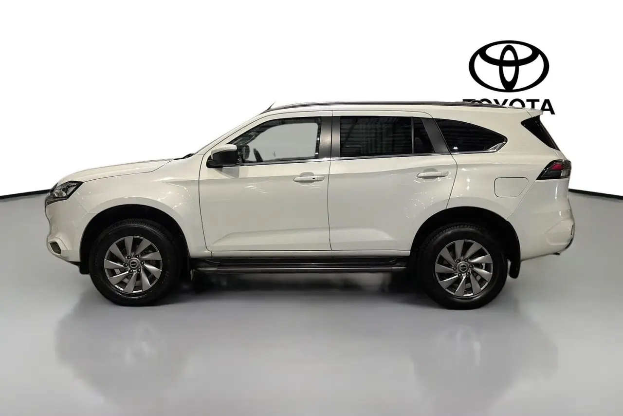 2024 Isuzu MU-X Gallery Image 5