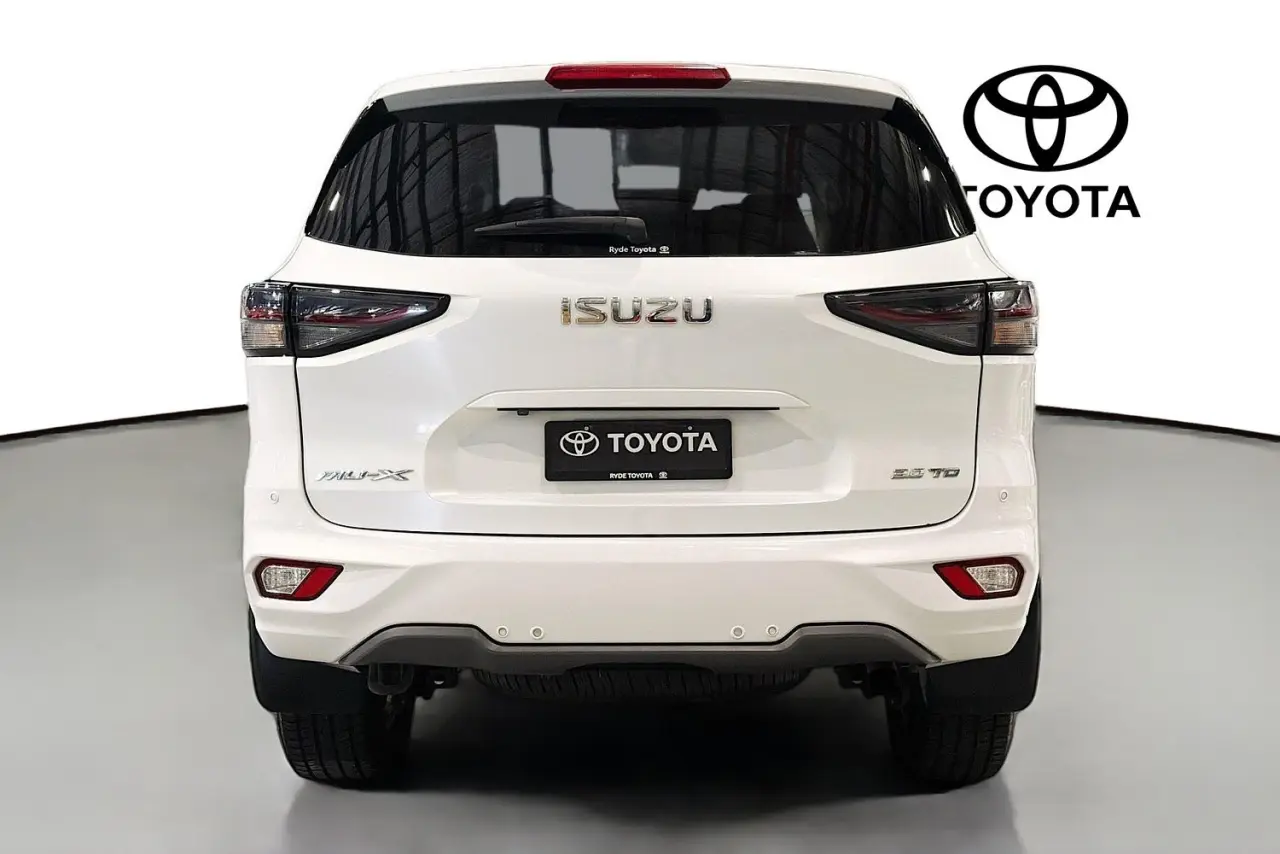 2024 Isuzu MU-X Gallery Image 7