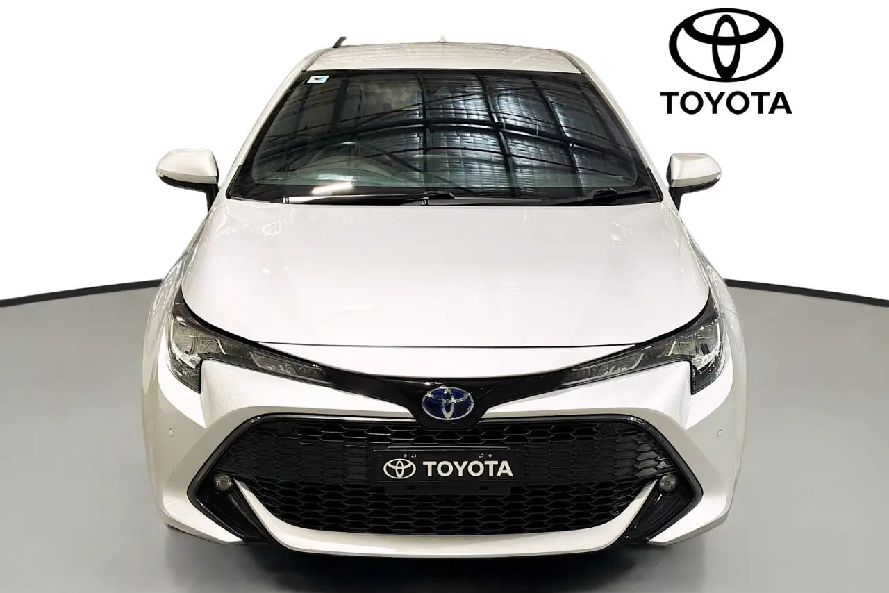 2022 Toyota Corolla Gallery Image 2