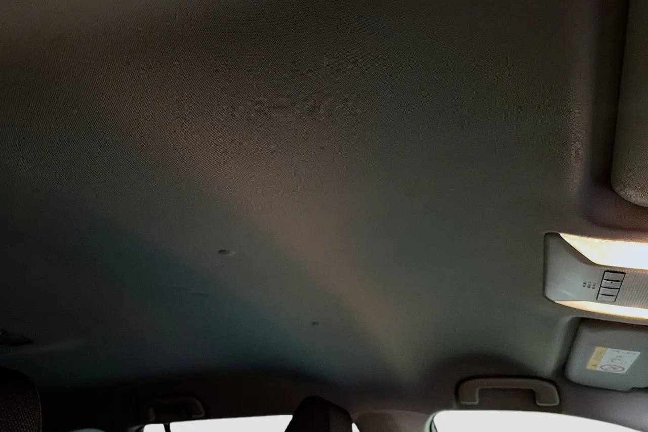 2020 Toyota RAV4 Gallery Image 12