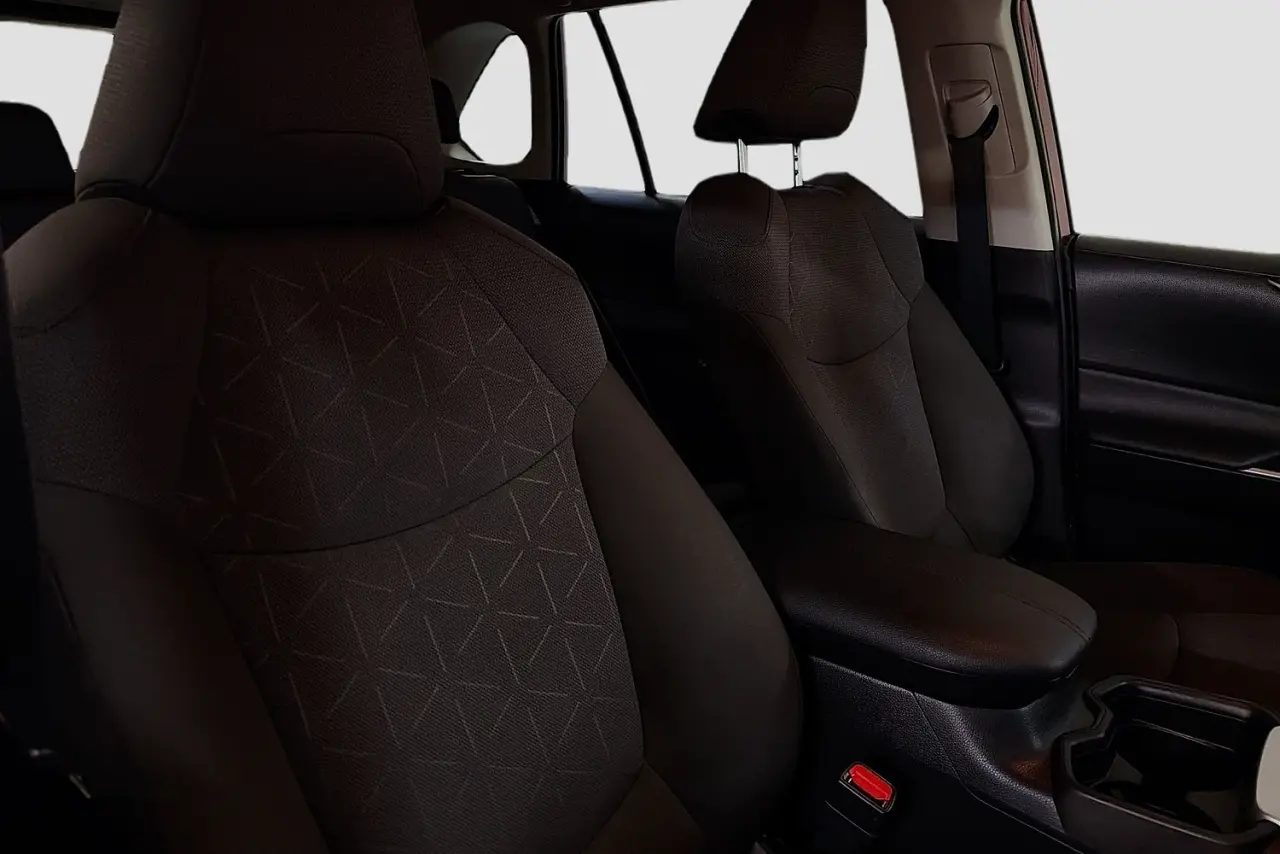 2020 Toyota RAV4 Gallery Image 13