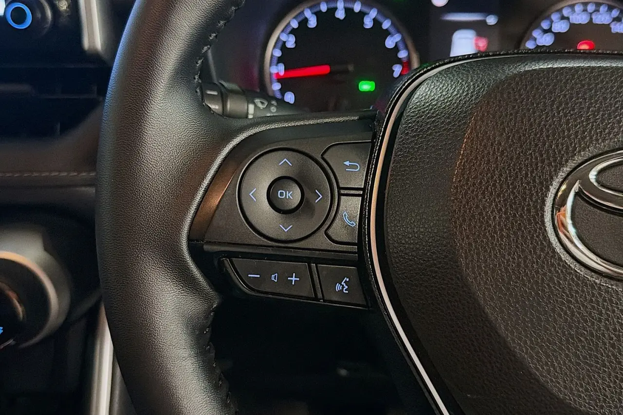 2020 Toyota RAV4 Gallery Image 19