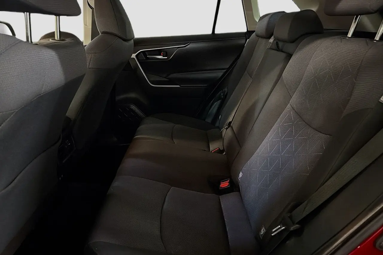 2020 Toyota RAV4 Gallery Image 26