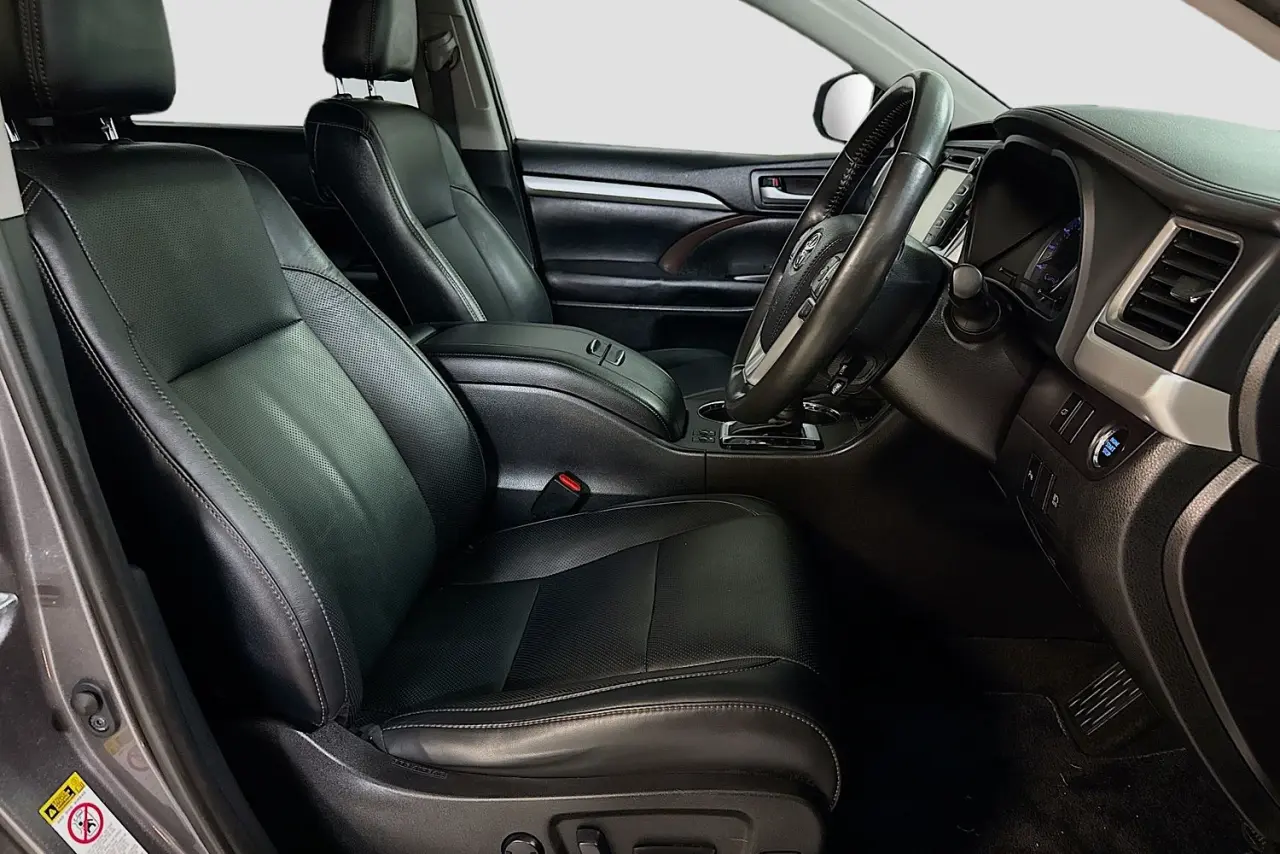 2018 Toyota Kluger Gallery Image 13
