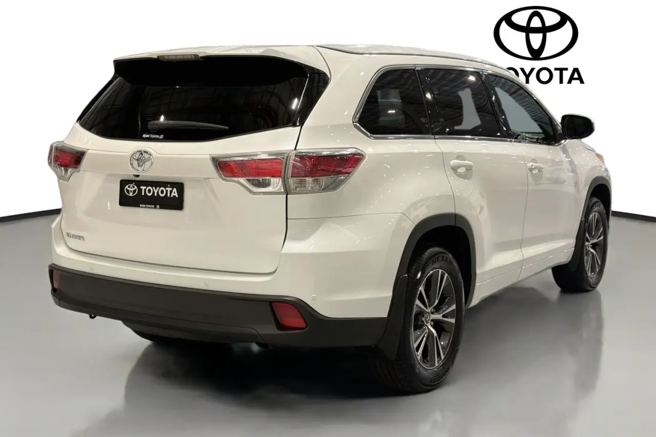2016 Toyota Kluger Gallery Image 10