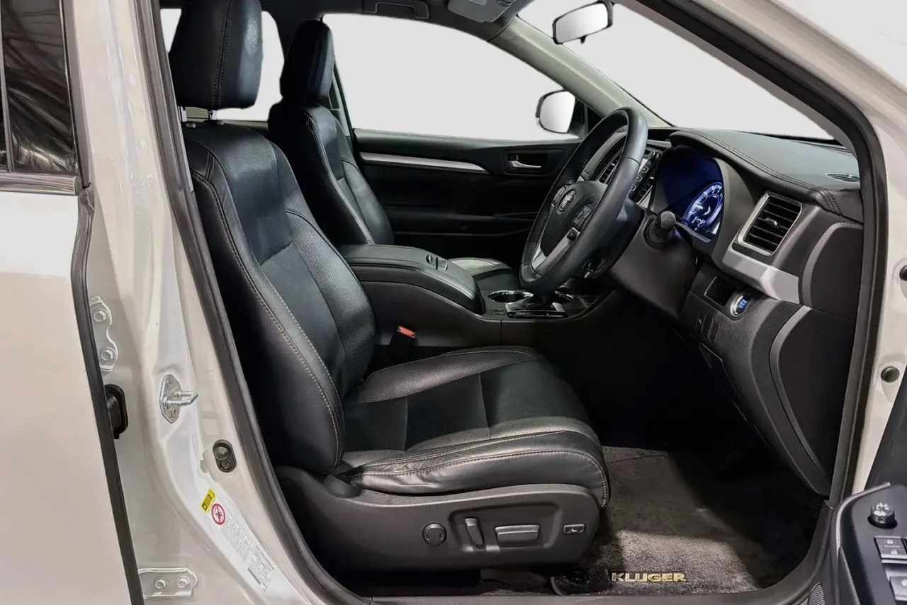 2016 Toyota Kluger Gallery Image 13