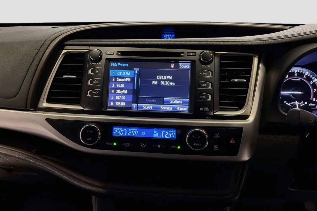 2016 Toyota Kluger Gallery Image 15