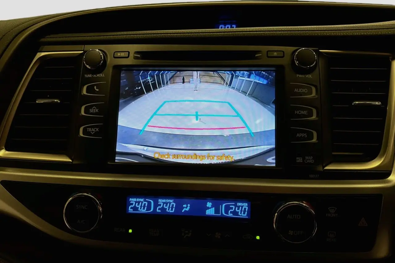 2016 Toyota Kluger Gallery Image 16