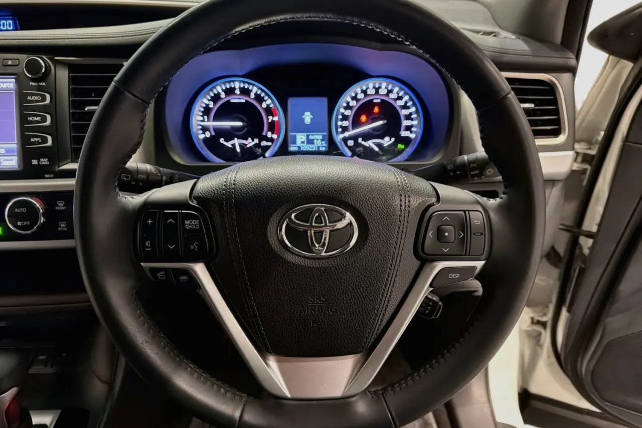 2016 Toyota Kluger Gallery Image 21
