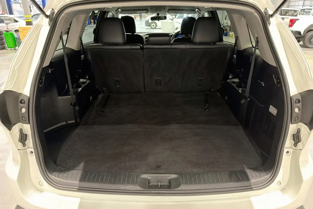 2016 Toyota Kluger Gallery Image 27