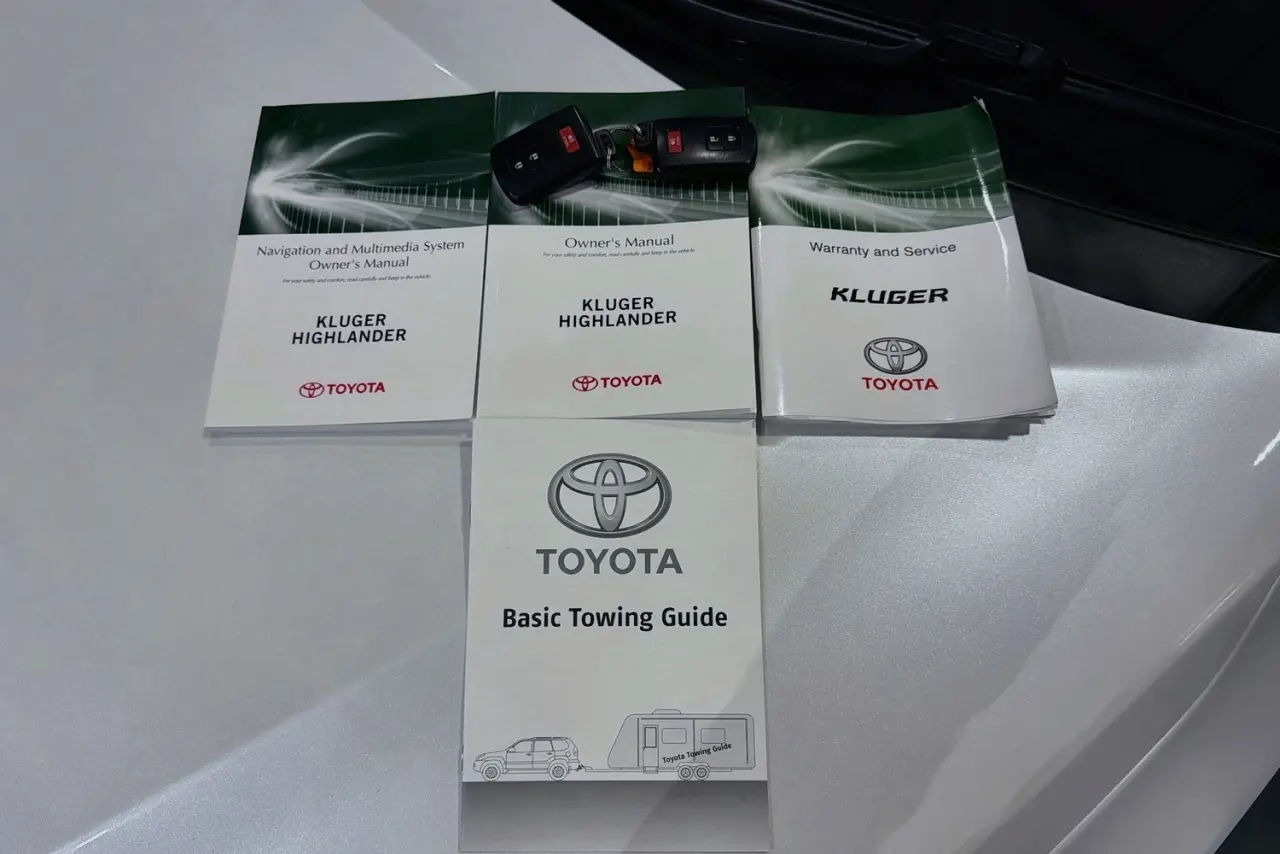 2016 Toyota Kluger Gallery Image 30