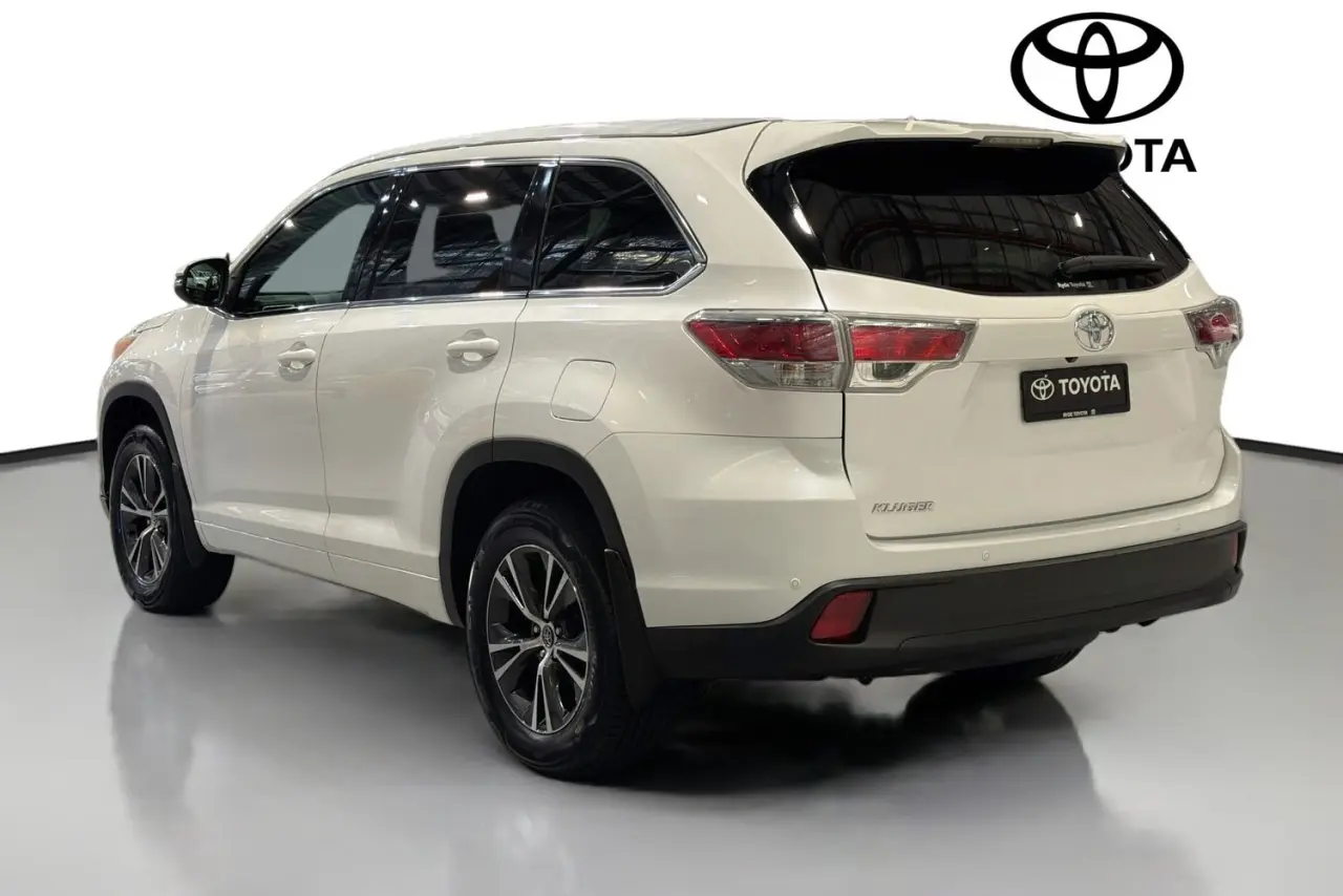 2016 Toyota Kluger Gallery Image 6