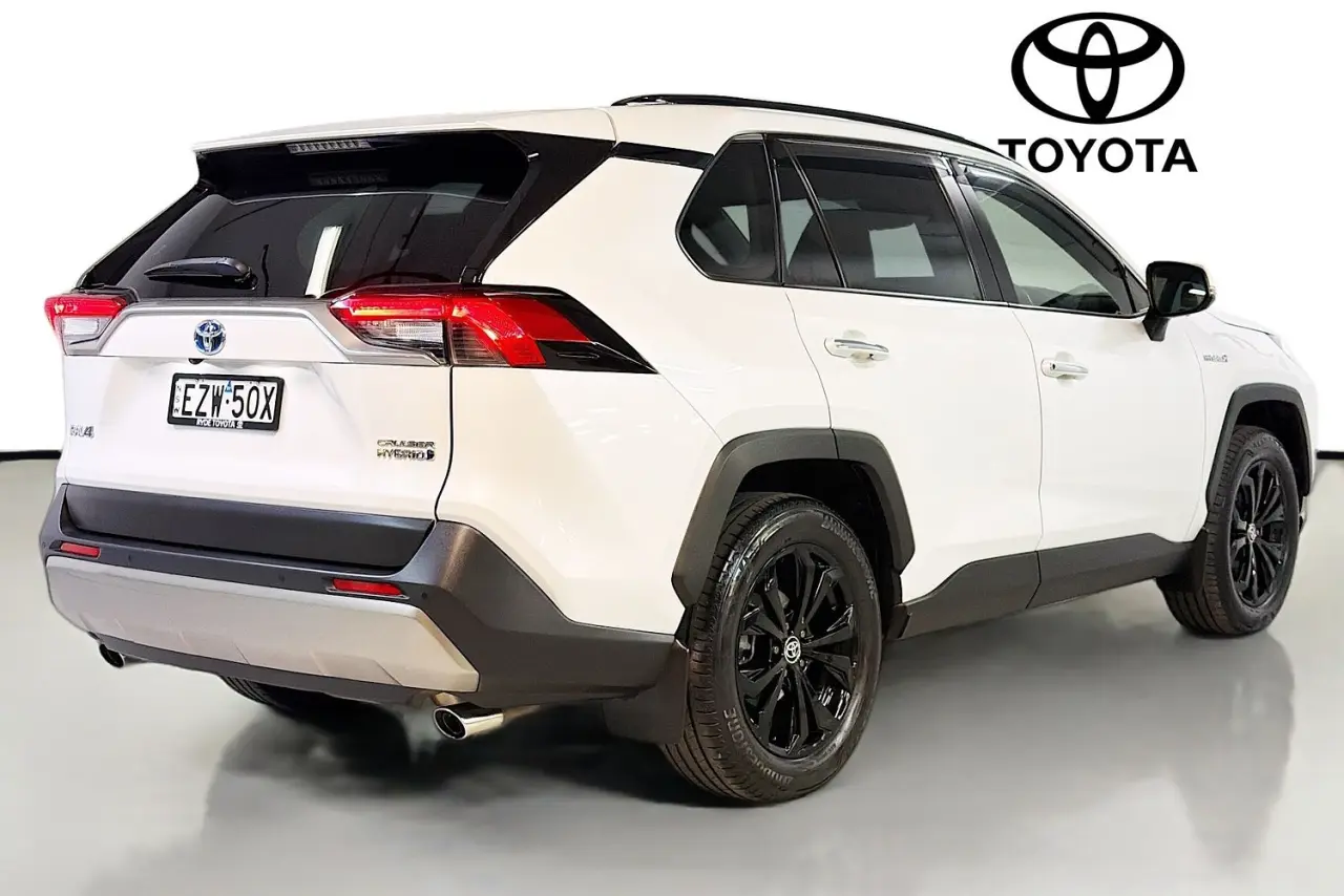 2023 Toyota RAV4 Gallery Image 10