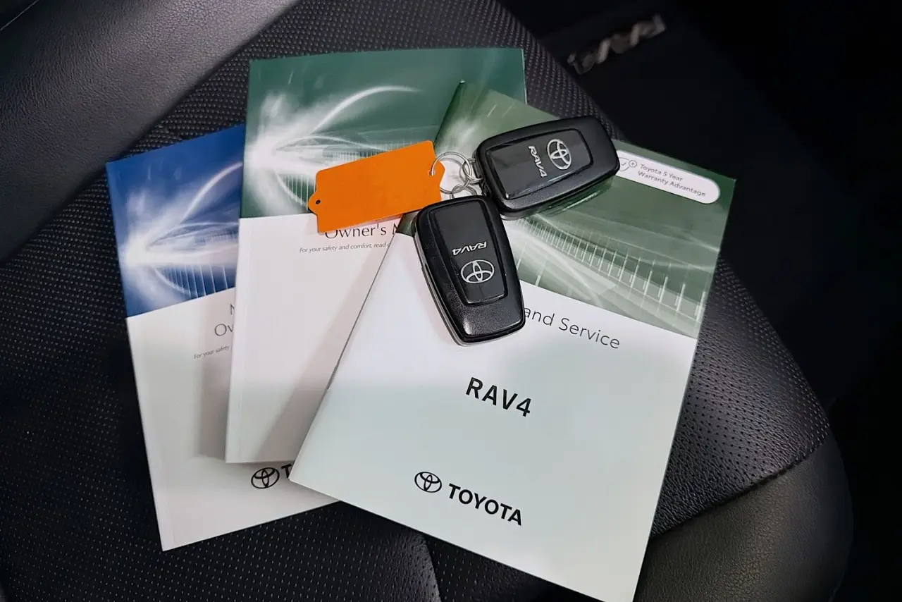 2023 Toyota RAV4 Gallery Image 30