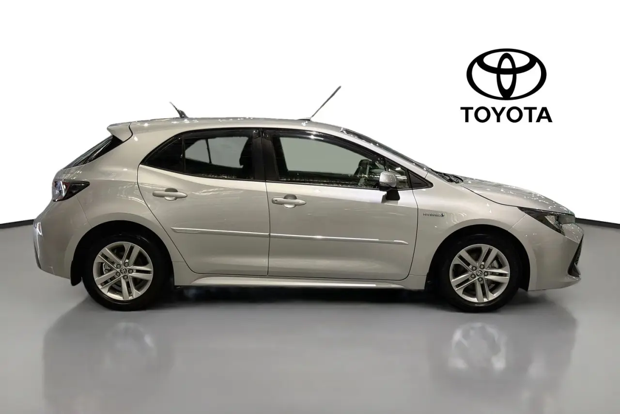 2021 Toyota Corolla Gallery Image 11