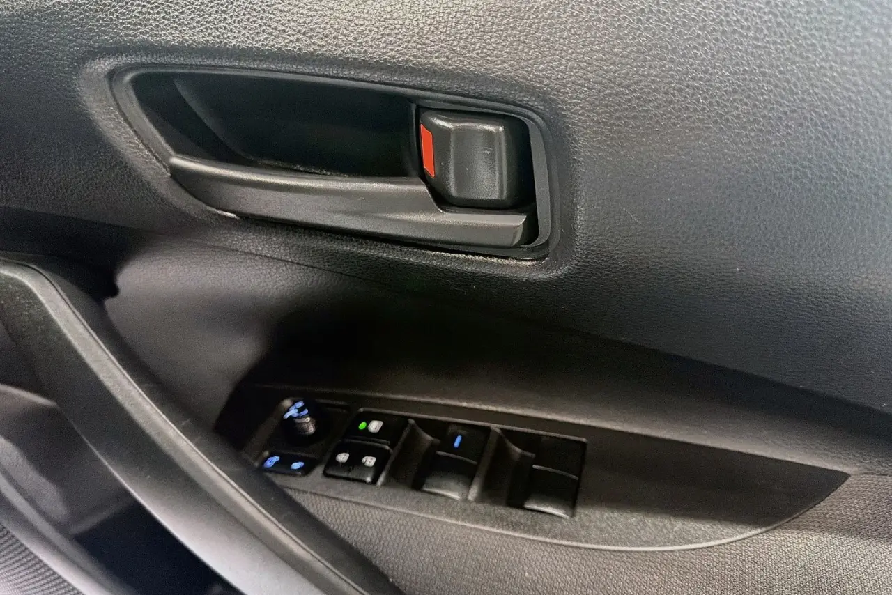 2021 Toyota Corolla Gallery Image 24