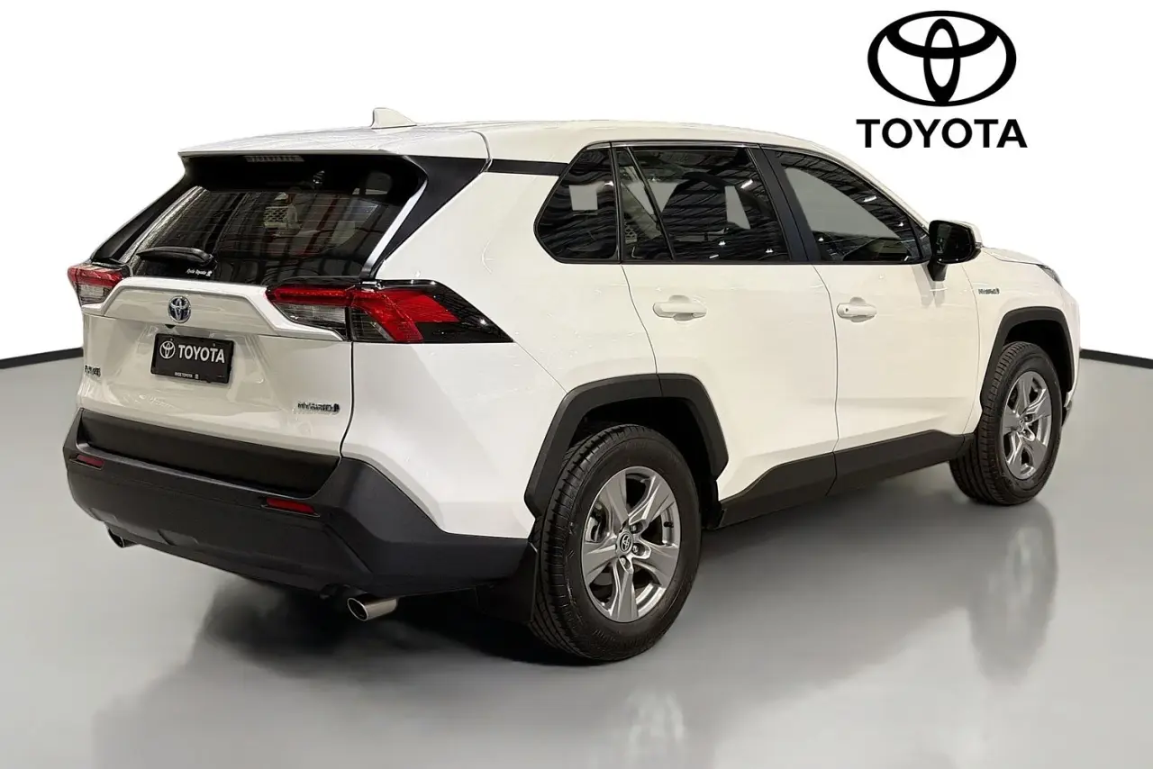 2022 Toyota RAV4 Gallery Image 10