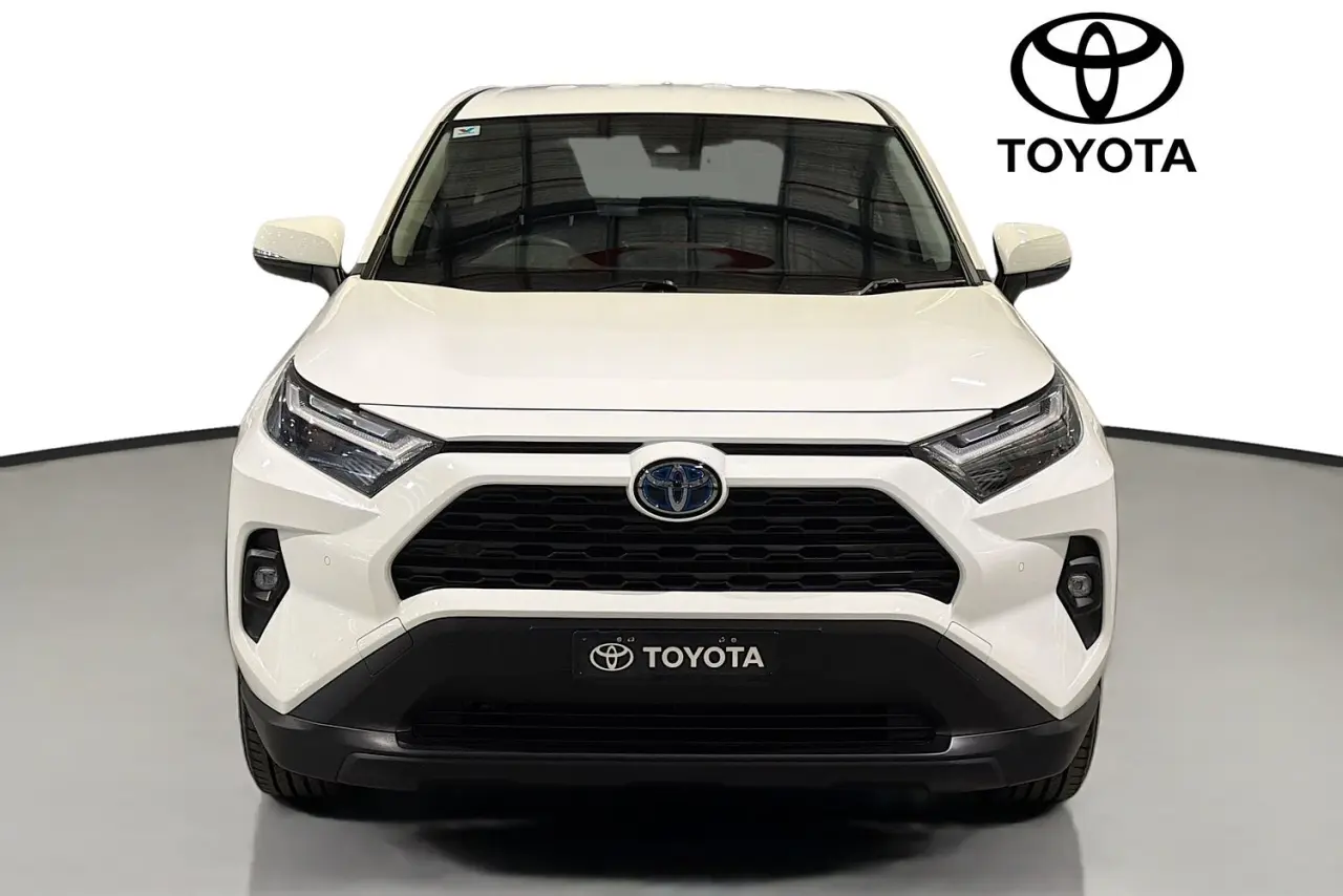2022 Toyota RAV4 Gallery Image 2