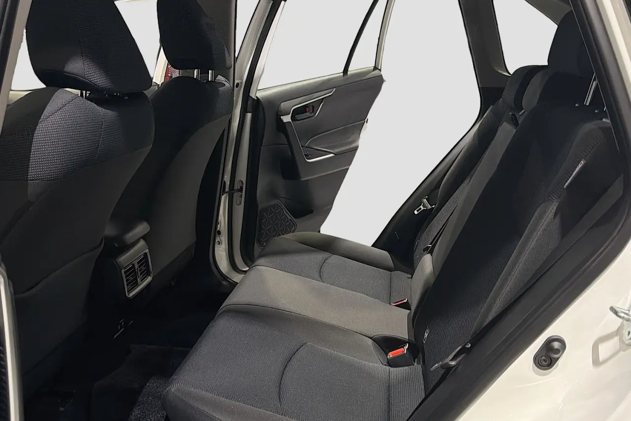 2022 Toyota RAV4 Gallery Image 25