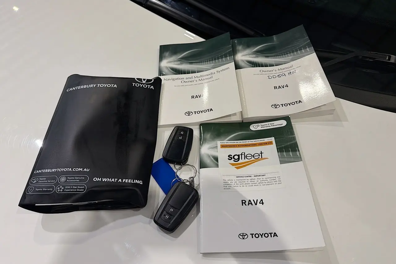 2022 Toyota RAV4 Gallery Image 29