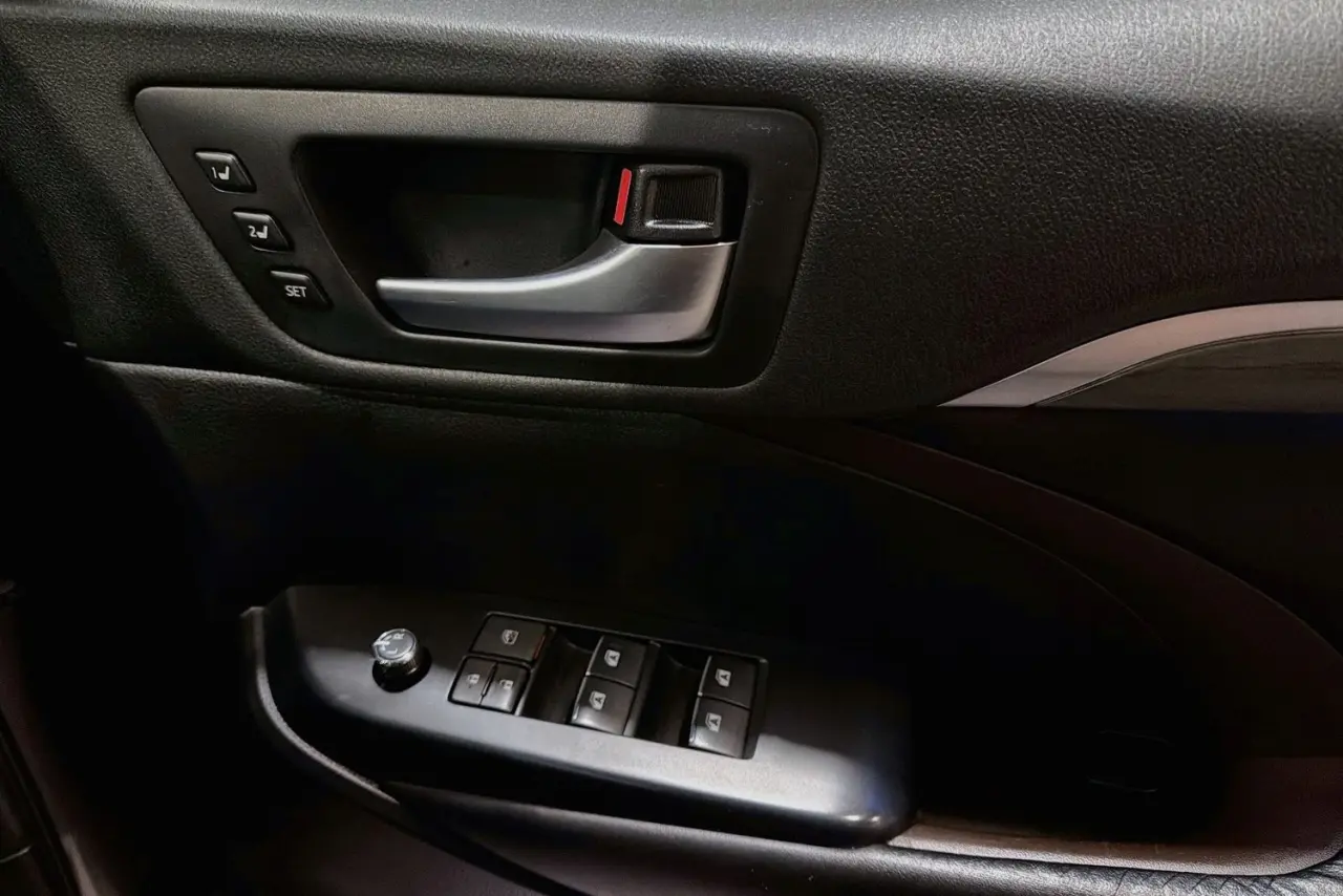 2019 Toyota Kluger Gallery Image 24