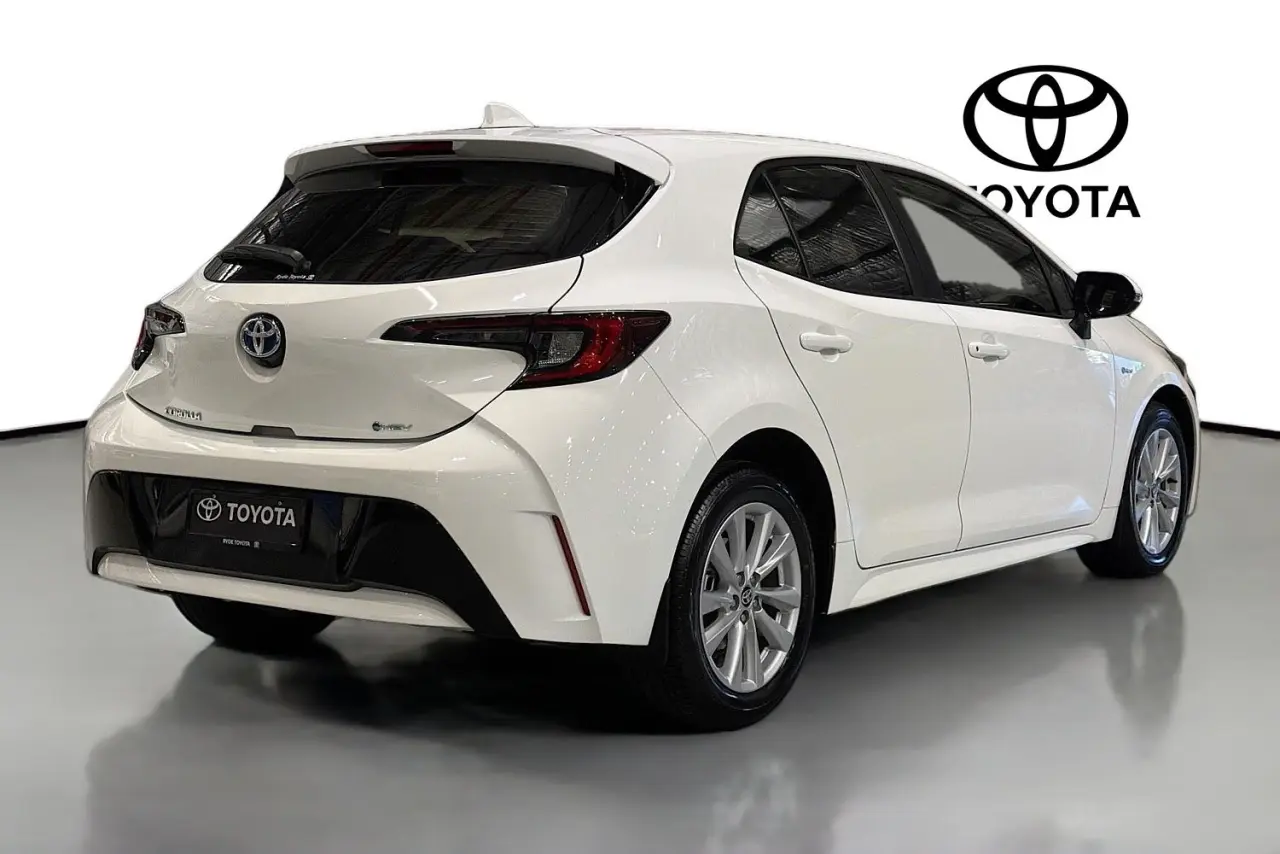 2025 Toyota Corolla Gallery Image 10