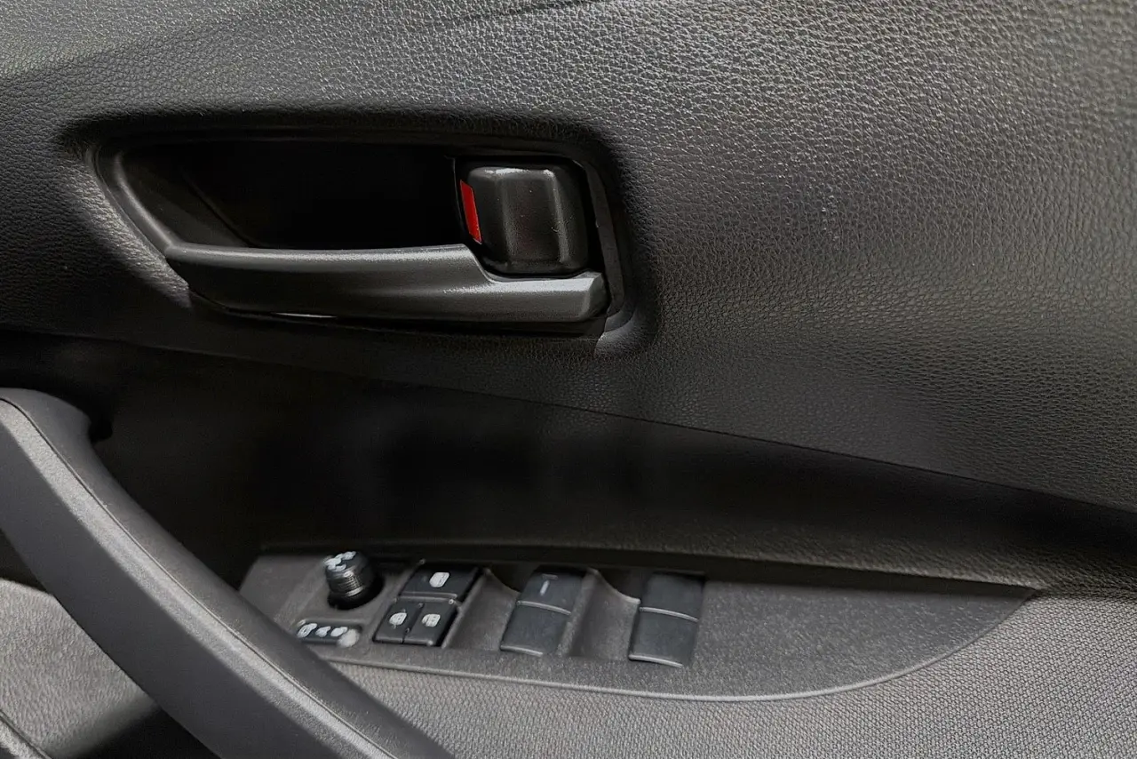 2025 Toyota Corolla Gallery Image 24
